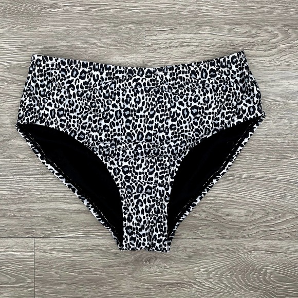 NWT Social Angel Bikini Set Halter Wrap Top High Rise Bottom Black White - Small - Picture 4 of 16